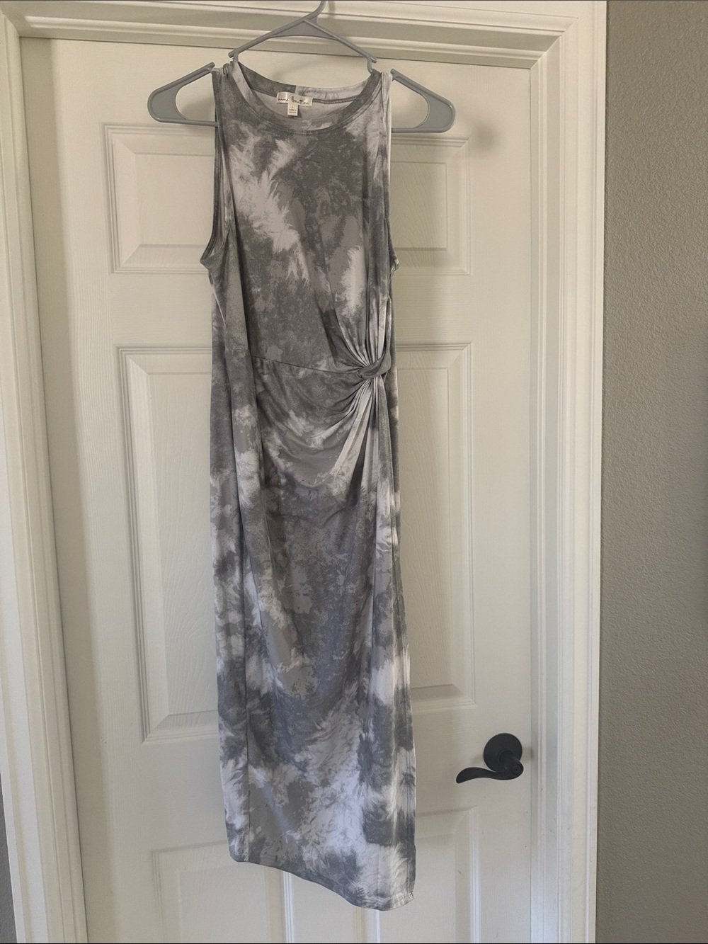 nine britton Gray Tie-Dye Knot Maxi Dress